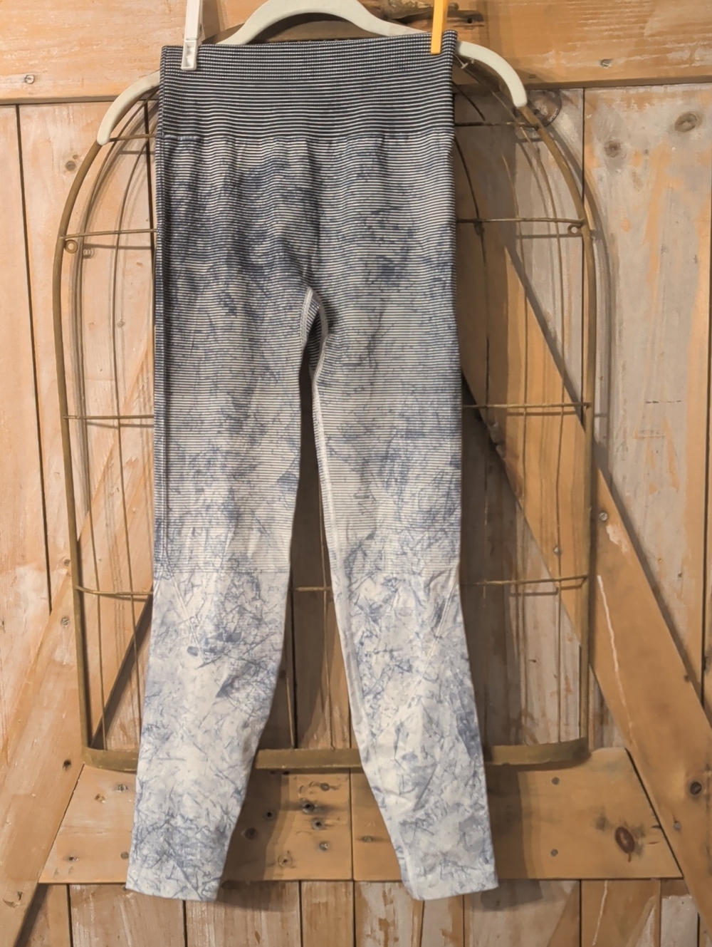 Lululemon Size 6 Leggings.